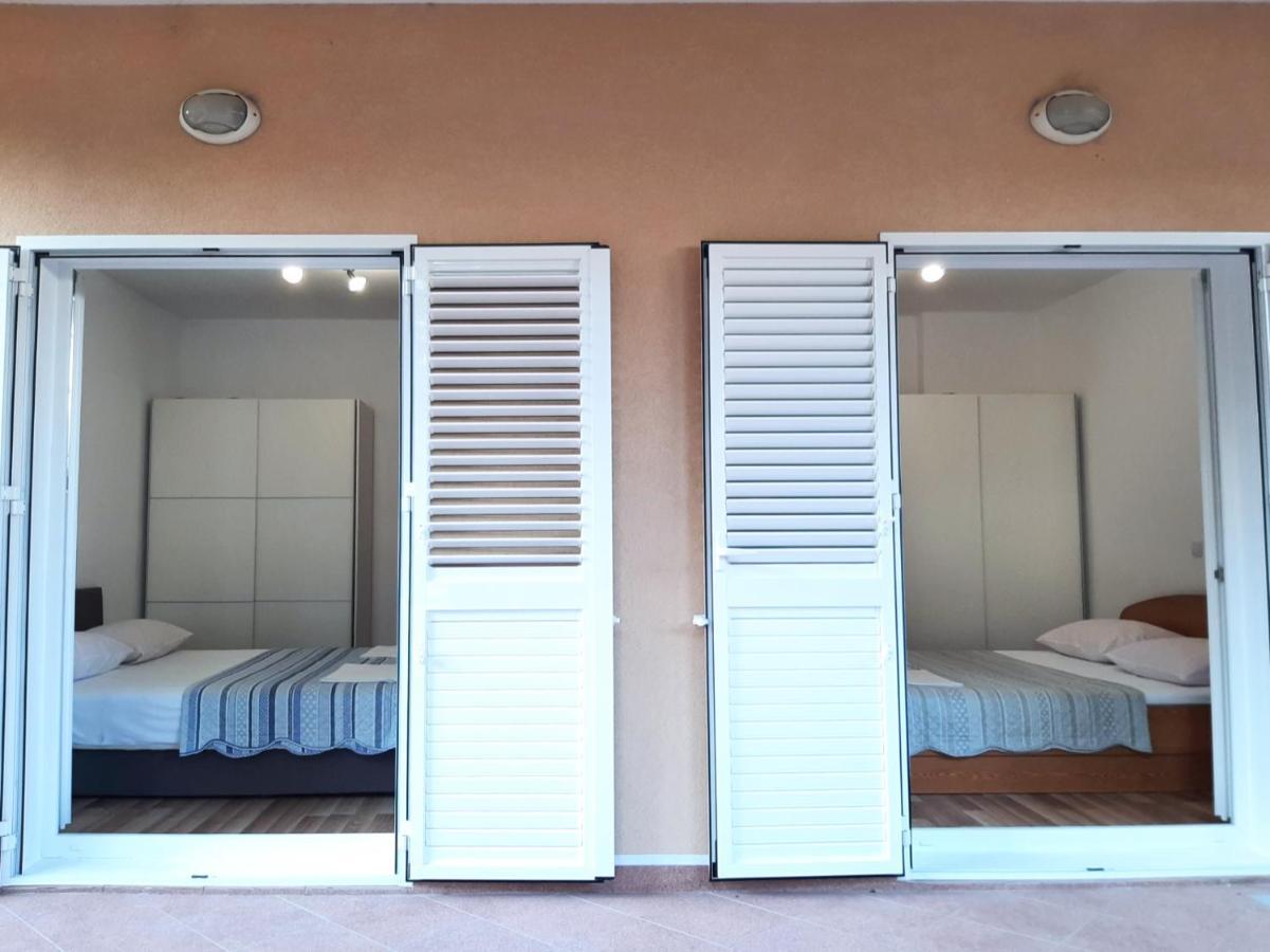 Apartmani I Soba Andrijasevic Makarska Kültér fotó